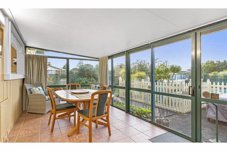 Photo of property in 15 Balfour Crescent, Riverlea, Hamilton, 3216