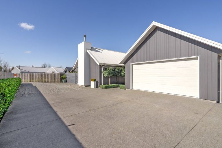 Photo of property in 8 Matai Grove, Greytown, 5712