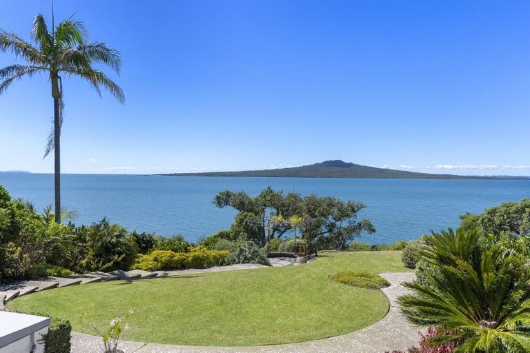 Photo of property in 18 Hamana Street, Narrow Neck, Auckland, 0622