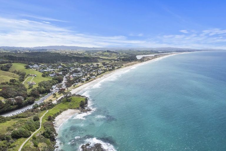 Photo of property in 38 Ferry Road, Waipu, 0510