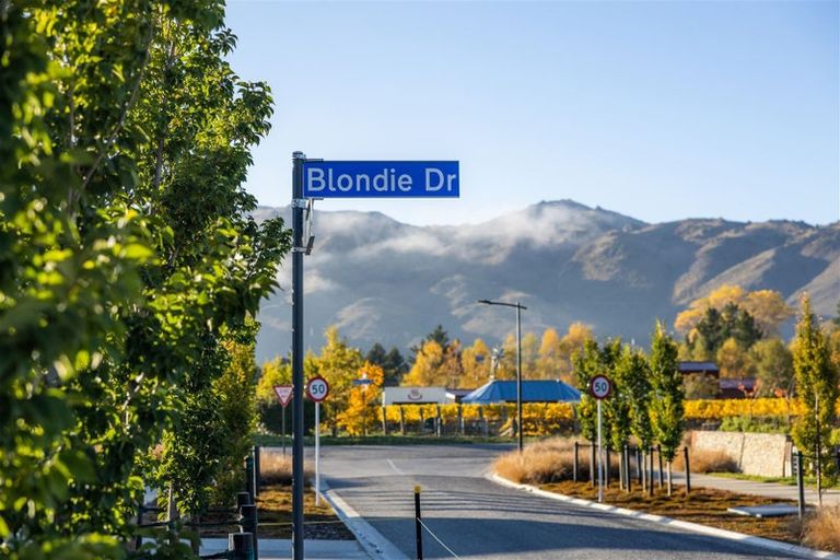 Photo of property in 43 Bragato Way, Cromwell, 9310