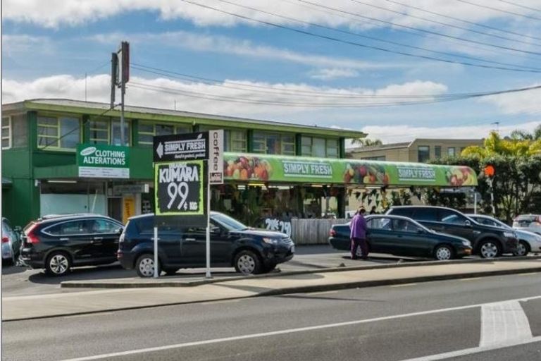 Photo of property in 24 Ocean View Road, Hatfields Beach, Orewa, 0931