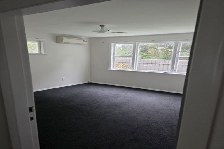 Photo of property in 126 Cambridge Terrace, Fairfield, Lower Hutt, 5011