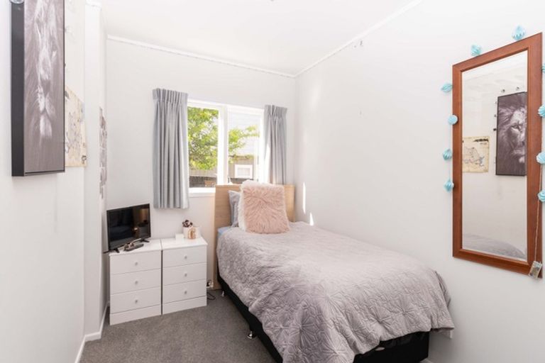 Photo of property in 52 Oriel Avenue, Tawa, Wellington, 5028