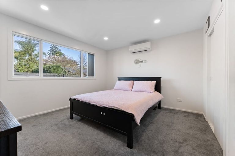 Photo of property in 24 Glendene Avenue, Glendene, Auckland, 0602