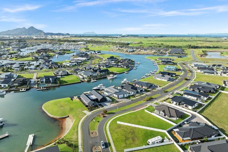 Photo of property in 20 Maturiki Drive, One Tree Point, 0118