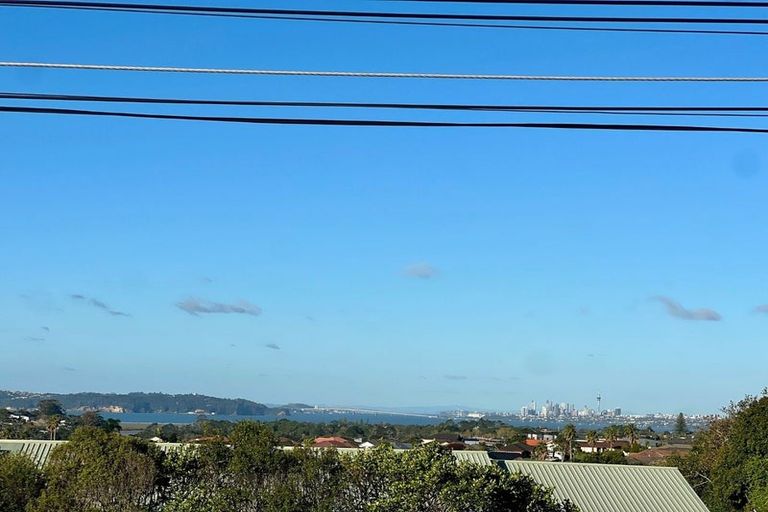 Photo of property in 3/504 Don Buck Road, Massey, Auckland, 0614