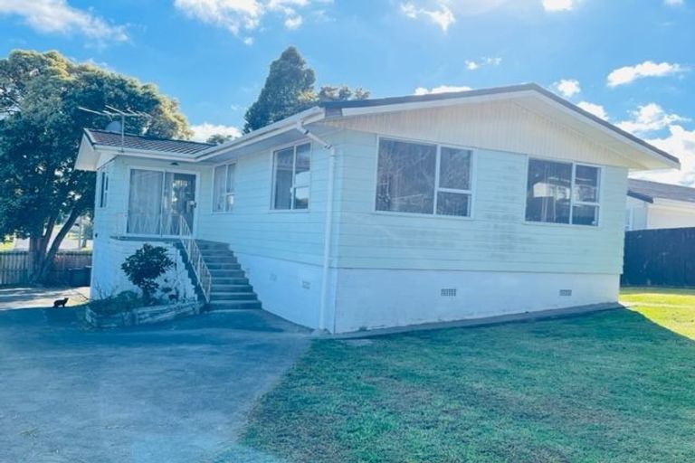 Photo of property in 38 Burbank Avenue, Manurewa, Auckland, 2102