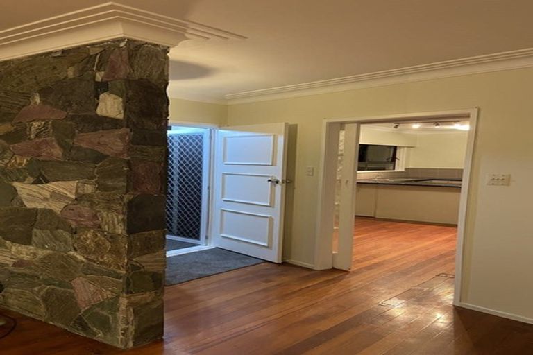 Photo of property in 3 Pedersen Place, Bucklands Beach, Auckland, 2012