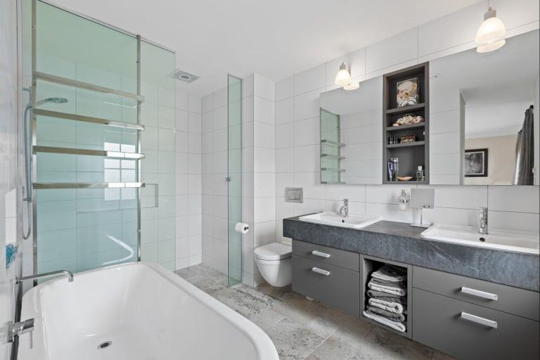 Photo of property in 6a Noel Avenue, Orewa, 0931