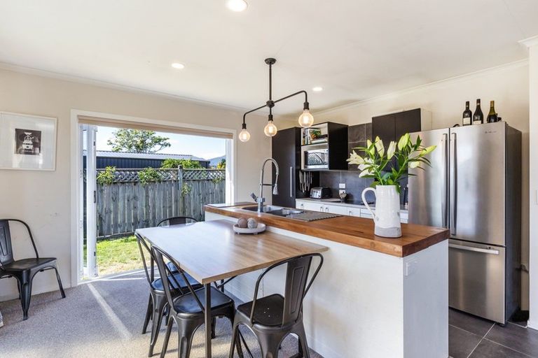 Photo of property in 4 Aubrey Crescent, Rainbow Point, Taupo, 3330