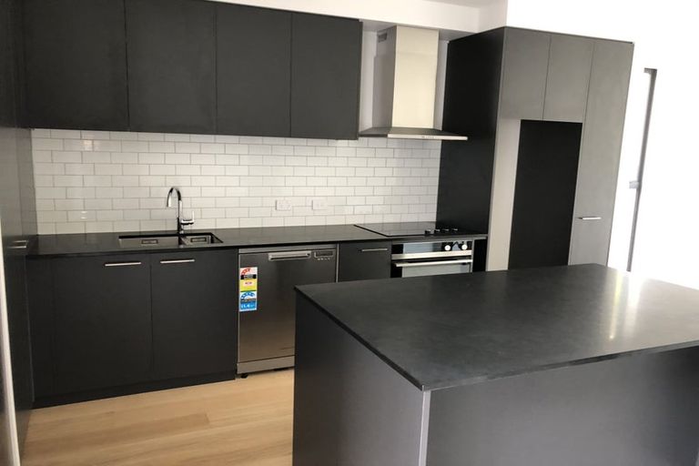 Photo of property in 43 Rua Kai Way, Brooklyn, Wellington, 6021