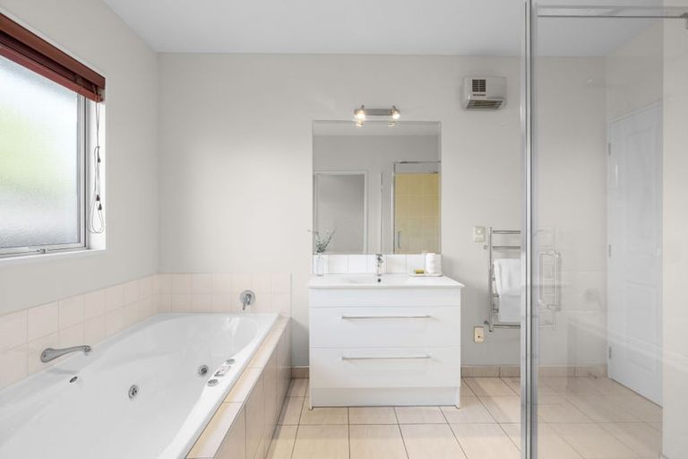 Photo of property in 24 Providence Place, Redwood, Christchurch, 8051
