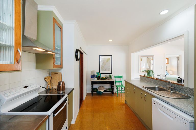 Photo of property in 25 Rongopai Street, Palmerston North, 4414