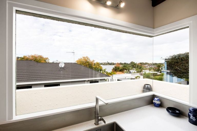 Photo of property in 6 Fowlers Avenue, Frankton, Hamilton, 3204