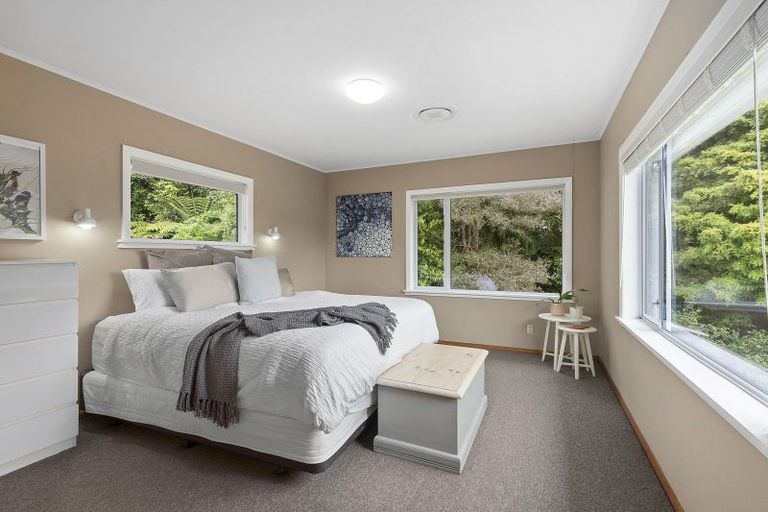 Photo of property in 52 Chester Road, Tawa, Wellington, 5028