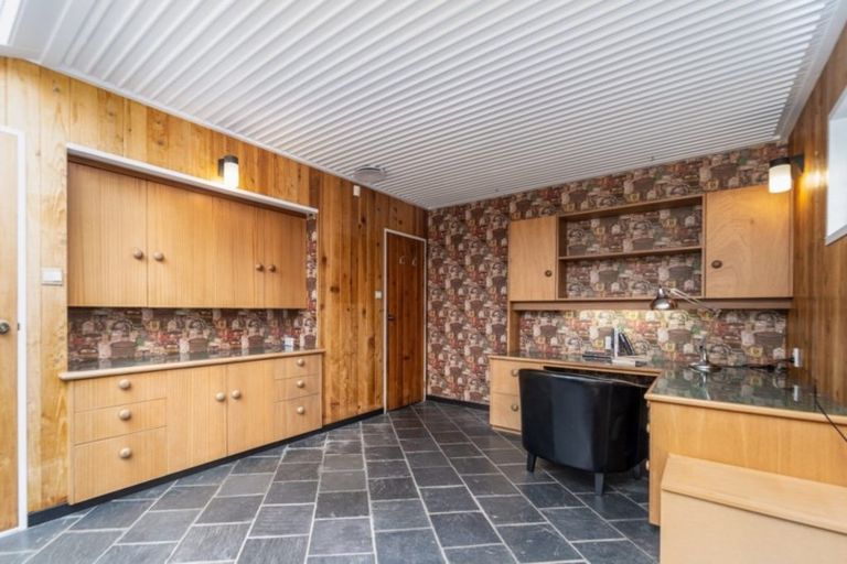 Photo of property in 15 Jellicoe Street, Greytown, 5712