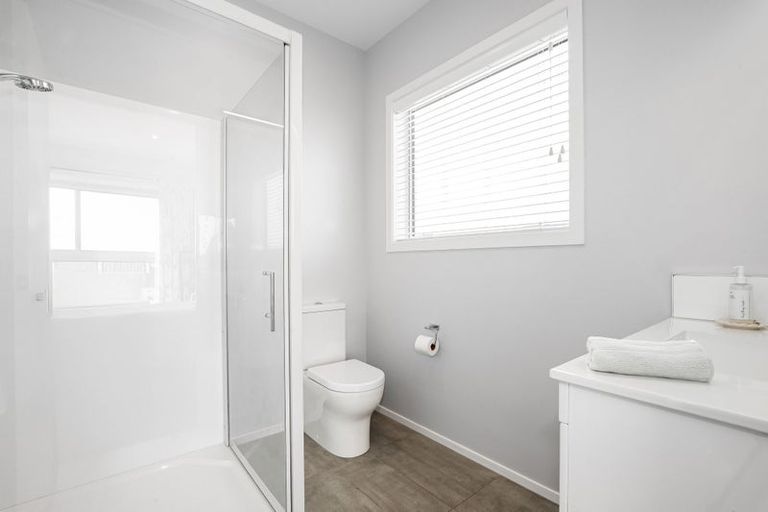Photo of property in 3 Okataina Way, Aotea, Porirua, 5024