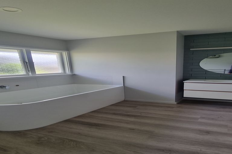 Photo of property in 412 Halswell Road, Halswell, Christchurch, 8025