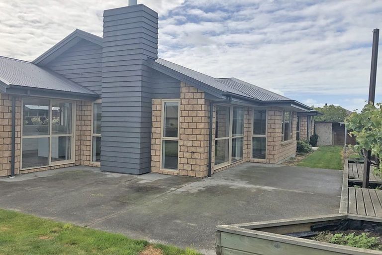 Photo of property in 5 Wheatsheaf Drive, Leeston, 7632