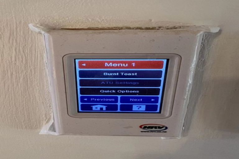 Photo of property in 18 James Street, Mangere East, Auckland, 2024