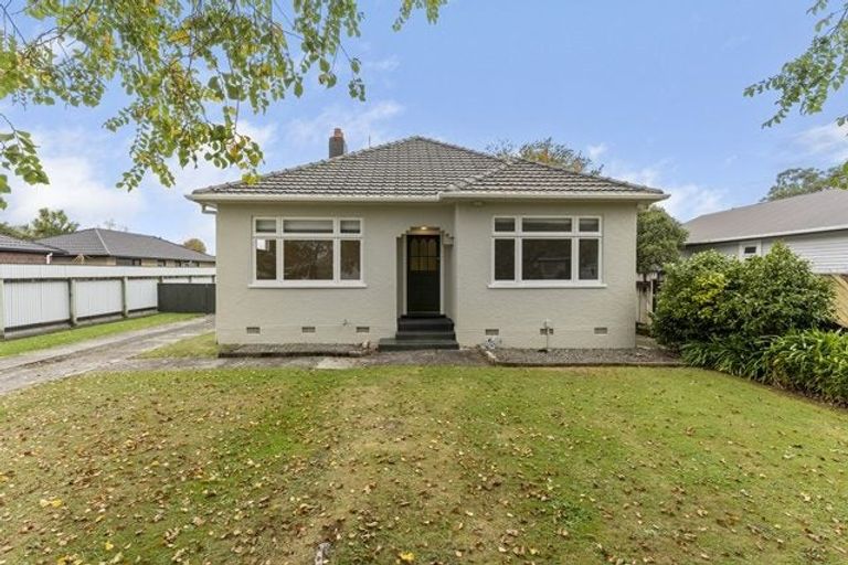 Photo of property in 32 Karina Terrace, Roslyn, Palmerston North, 4414
