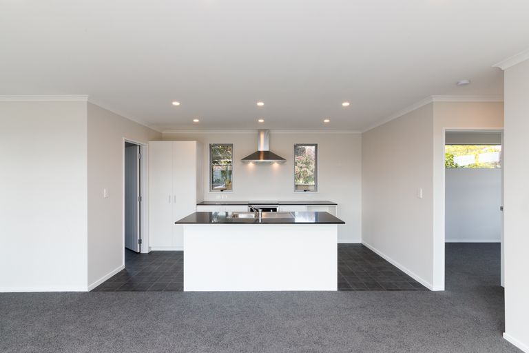 Photo of property in 2 Flint Street, Milson, Palmerston North, 4414