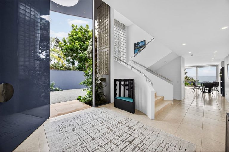 Photo of property in 19 Bournemouth Terrace, Murrays Bay, Auckland, 0630