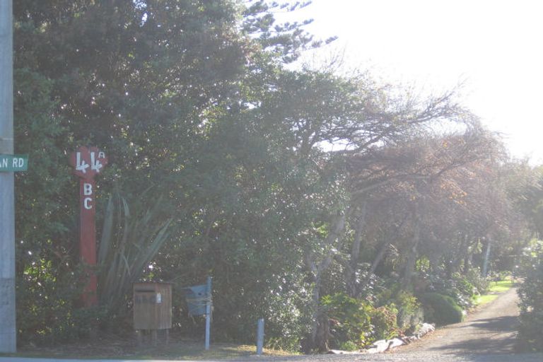 Photo of property in 44c Tasman Road, Otaki Beach, Otaki, 5512