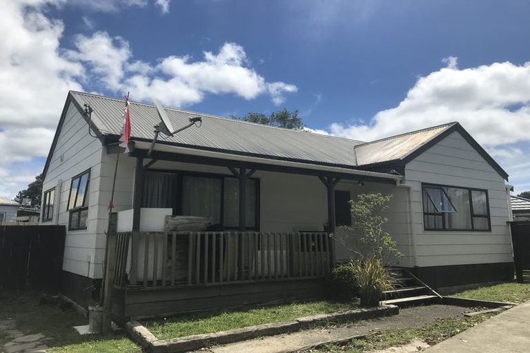 Photo of property in 42 Luanda Drive, Ranui, Auckland, 0612