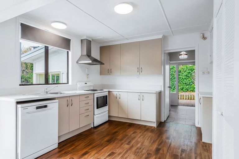 Photo of property in 8 Rokino Road, Taupo, 3330