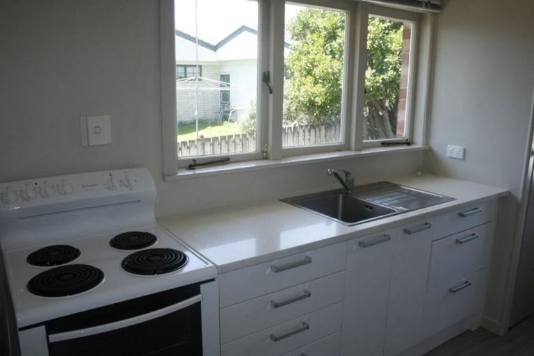 Photo of property in 13 Owens Road, Waiuku, 2123