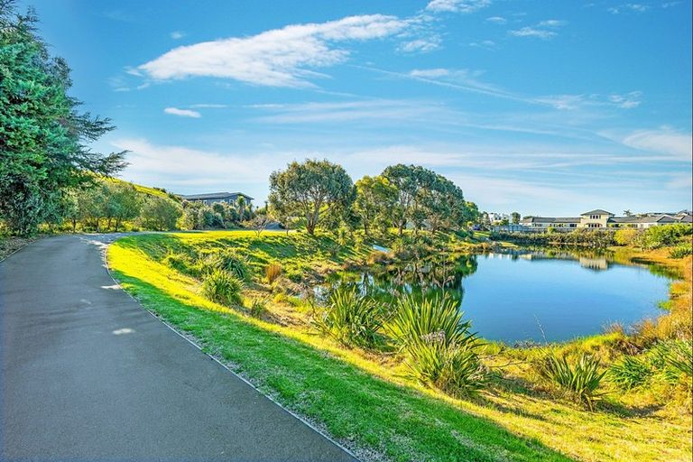 Photo of property in 184-186 Milne Drive, Paraparaumu, 5032