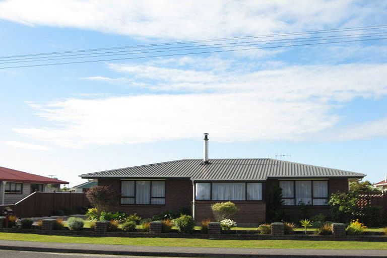 Photo of property in 39 Brougham Street, Westport, 7825