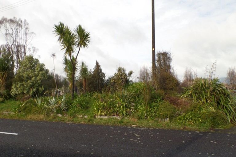 Photo of property in 66 Snodgrass Road, Westport, 7892