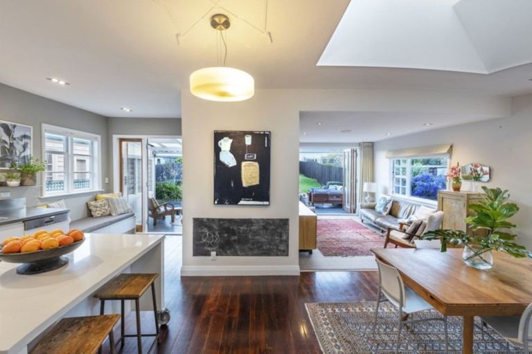 Photo of property in 90 Tiber Street, Island Bay, Wellington, 6023