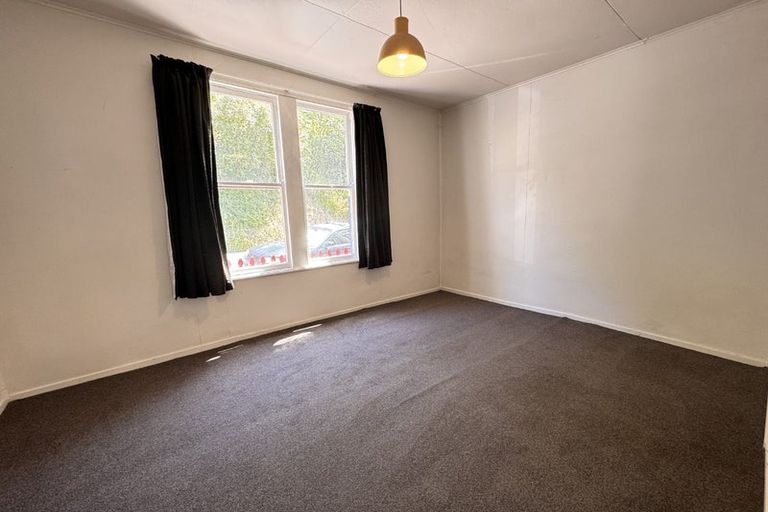 Photo of property in 19 Holloway Road, Aro Valley, Wellington, 6021