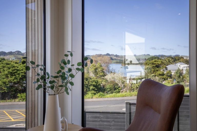 Photo of property in 2a Marine Parade, Raglan, 3225