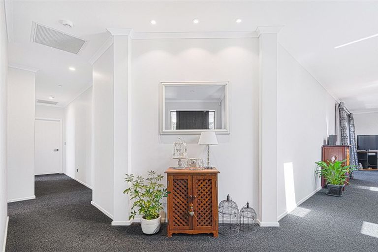 Photo of property in 2 Reuben Avenue, Rolleston, 7615