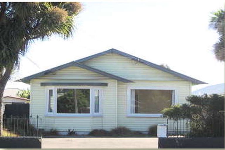 Photo of property in 11 Dominion Avenue, Spreydon, Christchurch, 8024