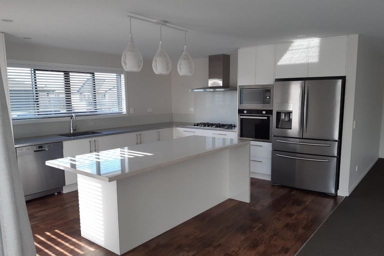 Photo of property in 14 Harding Drive, Papamoa Beach, Papamoa, 3118