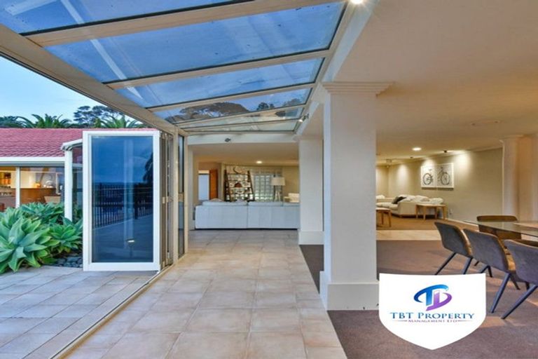Photo of property in 65 Harry Dreadon Road, Opaheke, Papakura, 2584