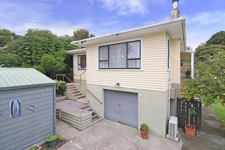 Photo of property in 1 Pukeko Lane, Brookfield, Tauranga, 3110