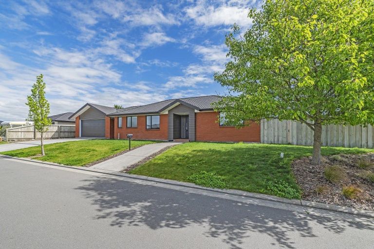 Photo of property in 17 Exeter Lane, Rolleston, 7614