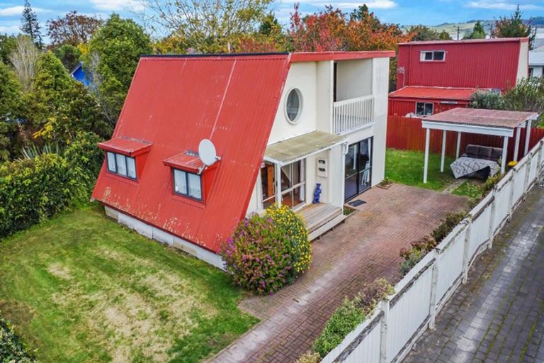Photo of property in 28 Neil Road, Fairy Springs, Rotorua, 3015