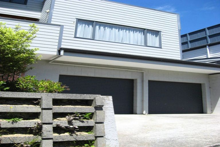 Photo of property in 1b Shalimar Crescent, Khandallah, Wellington, 6035