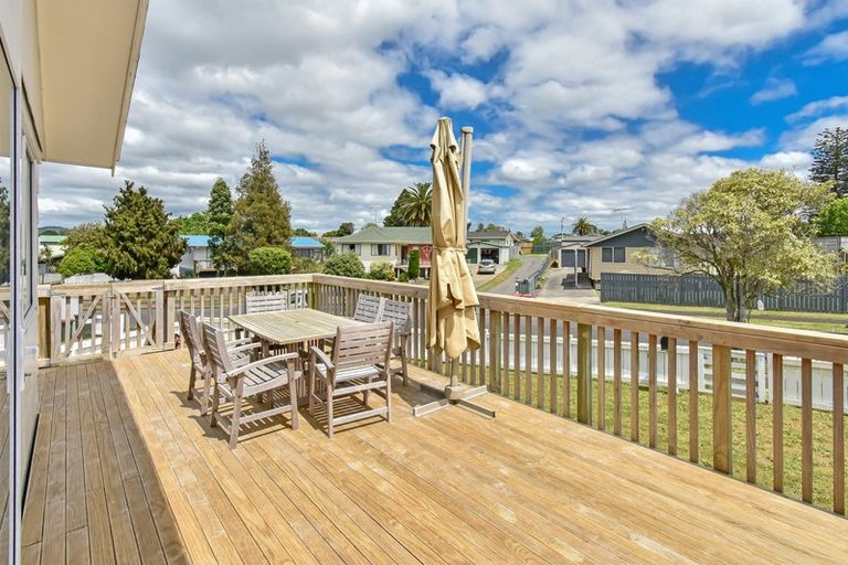 Photo of property in 1 Matipo Drive, Tuakau, 2121