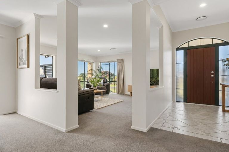 Photo of property in 5 Mahonia Place, Pyes Pa, Tauranga, 3112