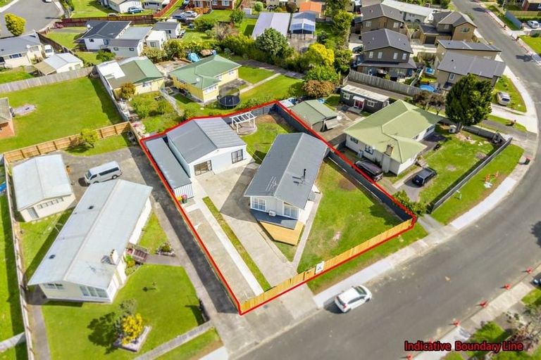 Photo of property in 24 President Avenue, Papakura, 2110