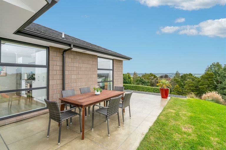 Photo of property in 42c Kaipara View Road, Helensville, 0875